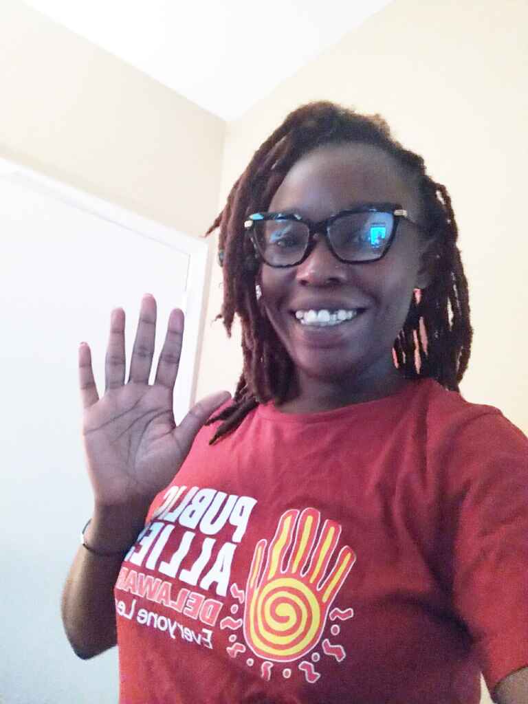 Shakira 'Kira' Akins, Communications Intern